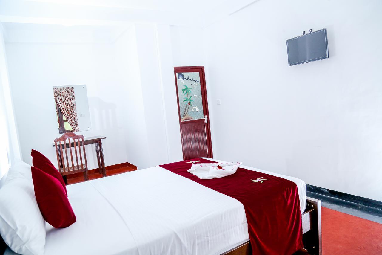 Crescent Sea Resort Nilaveli Εξωτερικό φωτογραφία