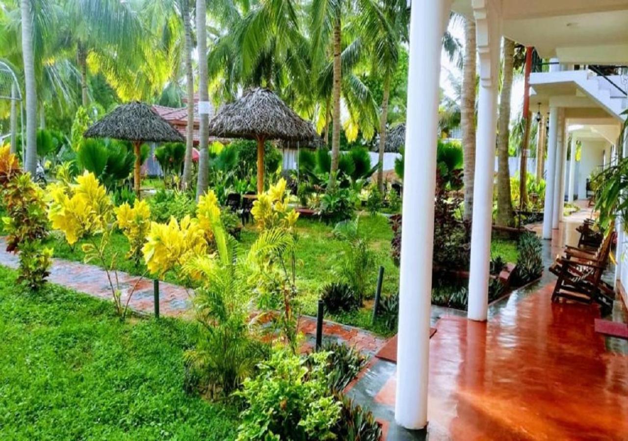 Crescent Sea Resort Nilaveli Εξωτερικό φωτογραφία